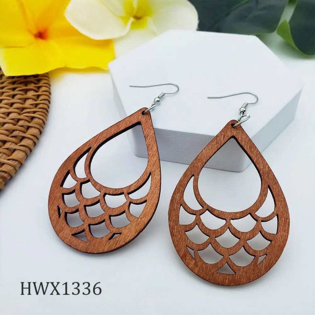 Galugalu wood earrings