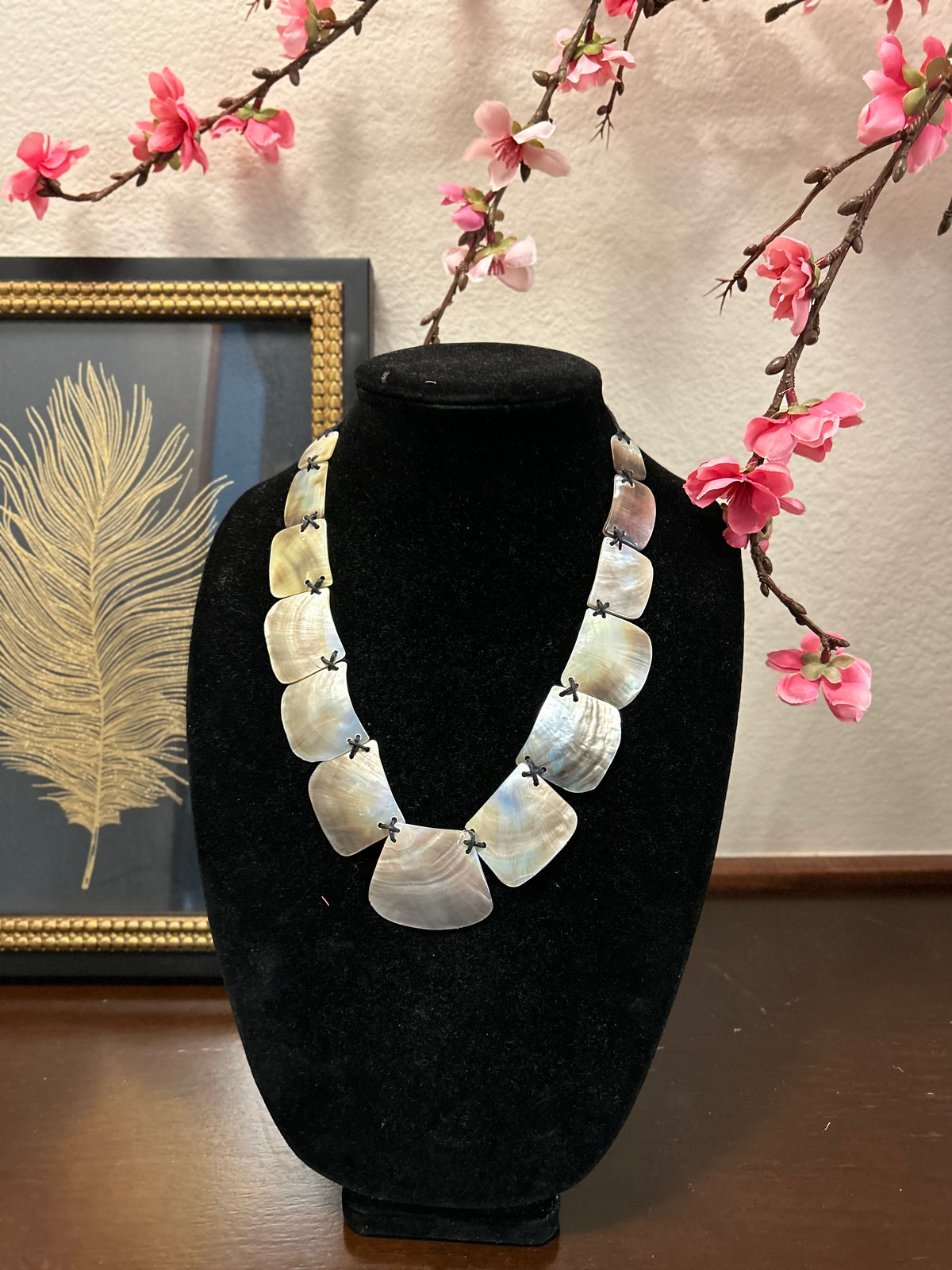 Tumua mop necklace