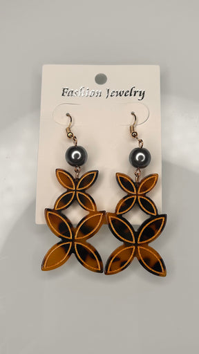 Tiare with Pearl earrings