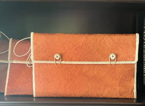 Tapa lauhala clutch