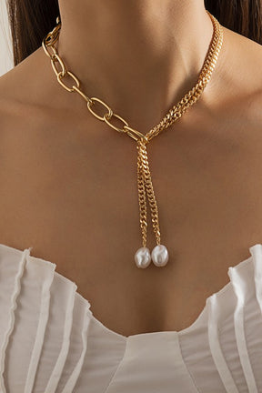 Pearl Pendant Chain Necklace