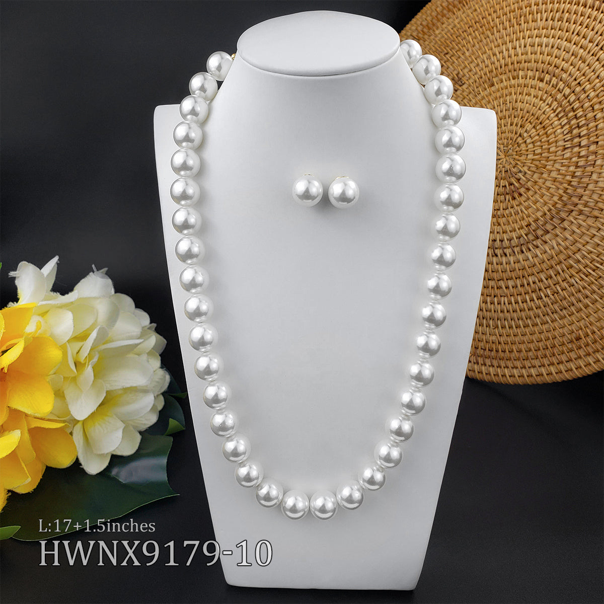 Pearl Strand Necklace Set