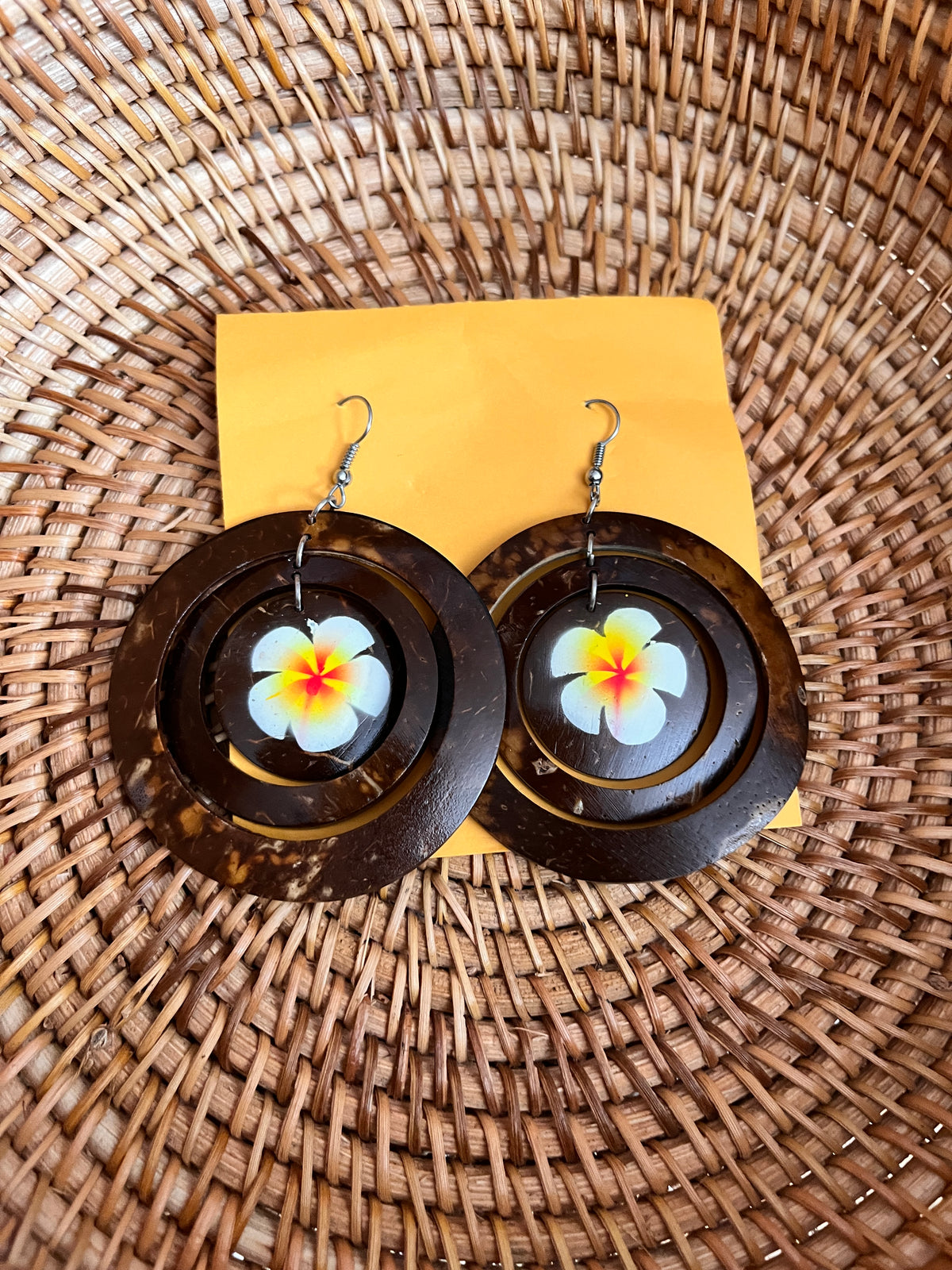 Triple round coconut earrings