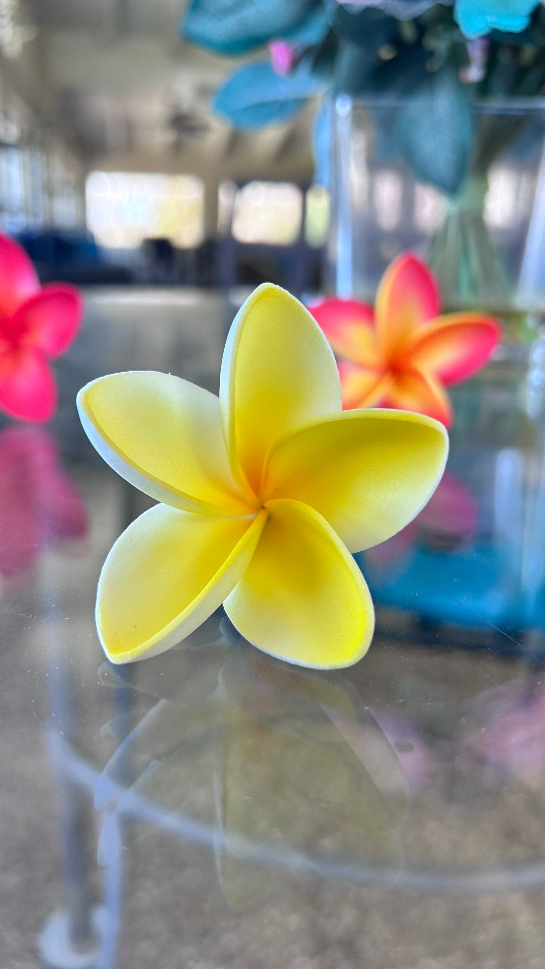 Mini plumeria with stem solid