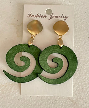 Te fiti earrings