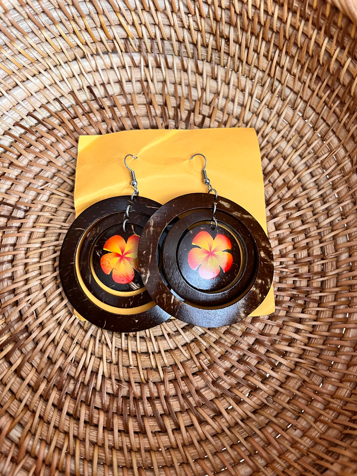 Triple round coconut earrings